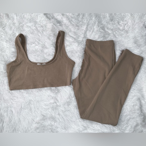 Matching Lounge Set - Picture 4 of 4